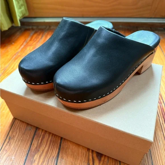 Charlotte Stone Martino Clogs LIKE NEW, Black, Size 8 - Picture 5 of 10